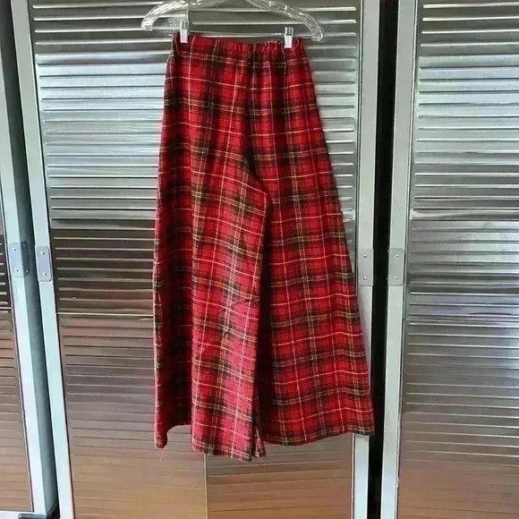 Beautiful vintage wool plaid bellbottoms. Elastic waist. - Picture 1 of 6